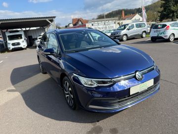 Volkswagen Golf VIII Var. Active+AHK+LED+SHZ+LHzg+Navi+Kame