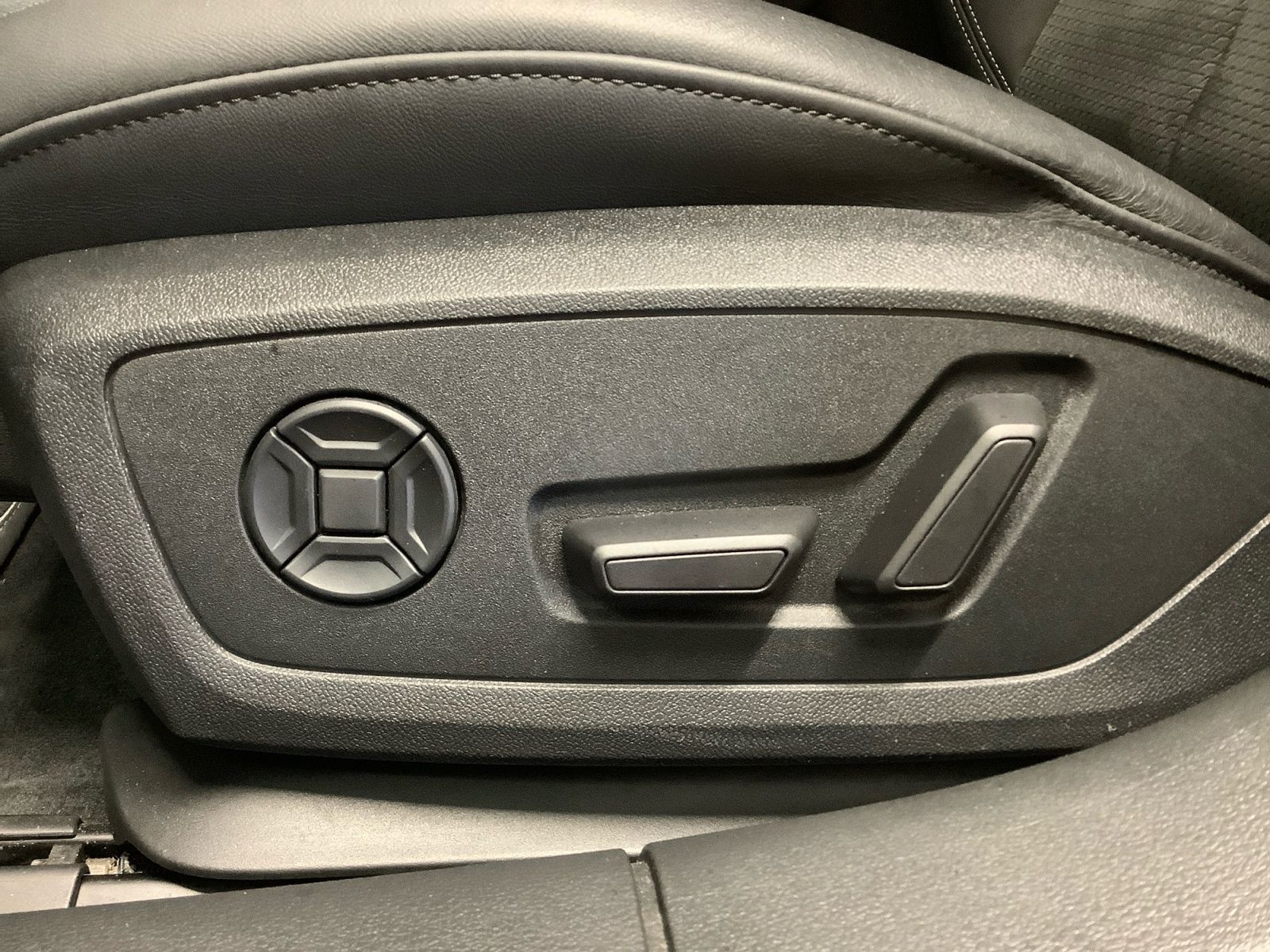 A6 Limousine sport 55 TFSI quattro S tronic,Nach