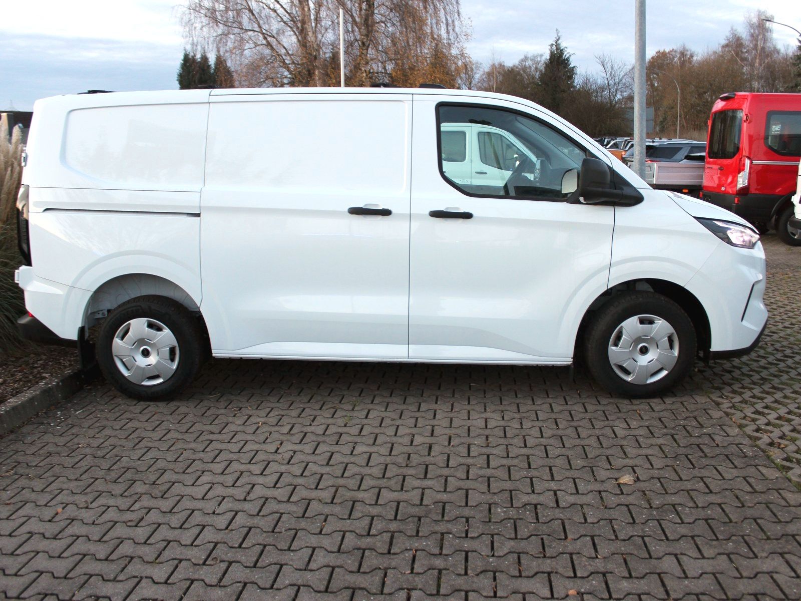Fahrzeugabbildung Ford Transit Custom 280 L1 Trend FWD