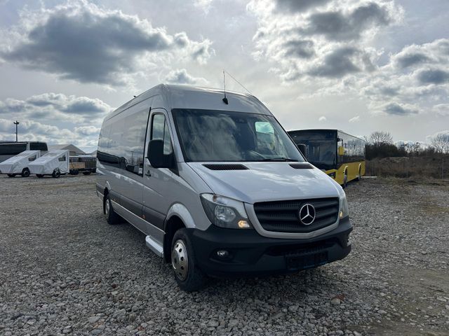 Mercedes-Benz Sprinter 519