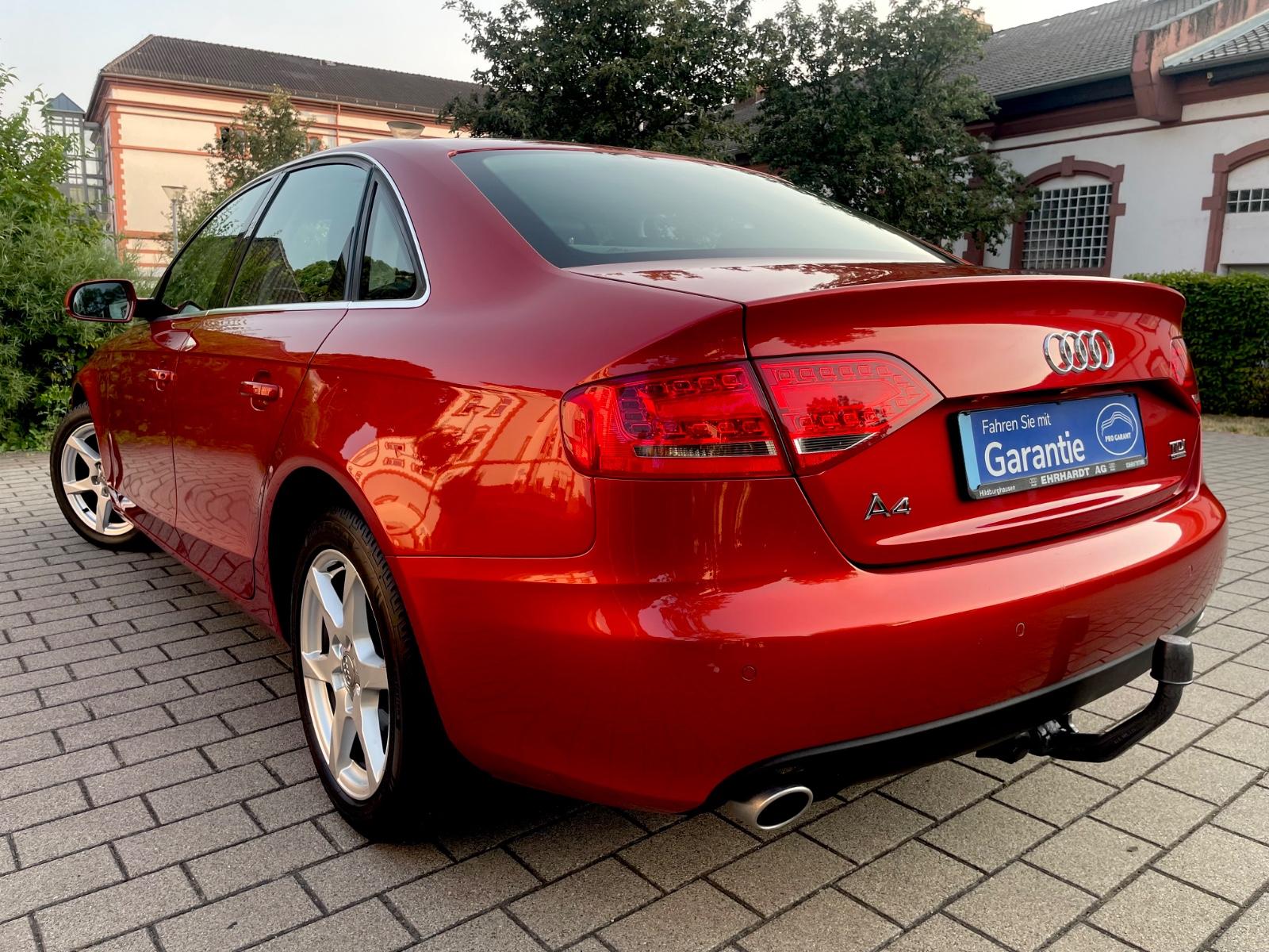 Audi A4 3.0 TDI quattro Ambition | 239 ch | BVA | Siège conducteur électrique | Sièges chauffants | Bi-xénon | Attelage amovible | 1re main