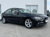 BMW 320 Baureihe 3 Lim. 320 d xDrive Luxury Line - BMW 320: Limousine, 320d Xdrive