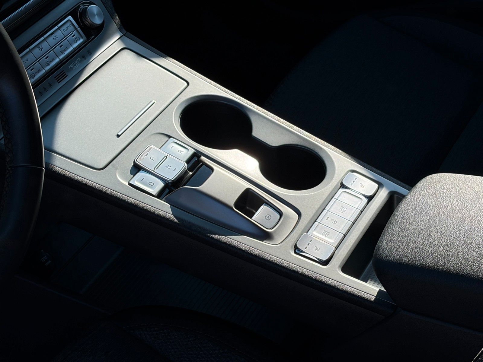 Fahrzeugabbildung Hyundai Kona e Select 2WD CarPlay FCA ACC SHZ PDC Kamera