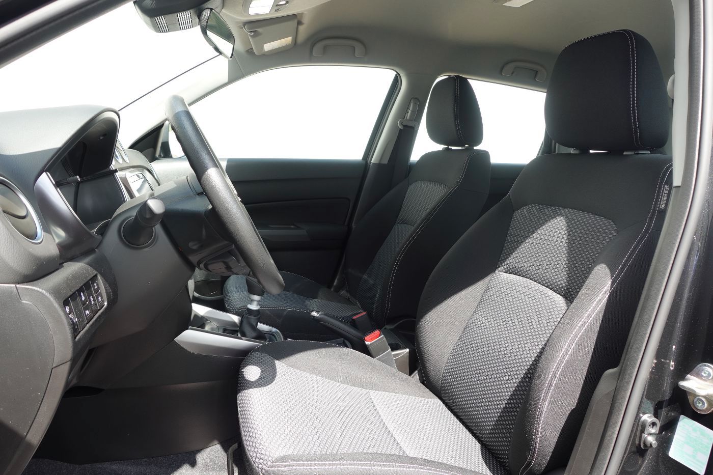 Fahrzeugabbildung Suzuki Vitara 1.4Hybrid Club Navi, Kamera,PDC,LED