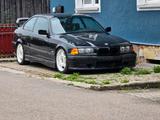 BMW bmw e36 323i - BMW 323: E36 323i