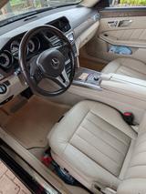 Mercedes-Benz E 300 BlueTEC T ELEGANCE ELEGANCE - Mercedes-Benz E 300: Bluetec