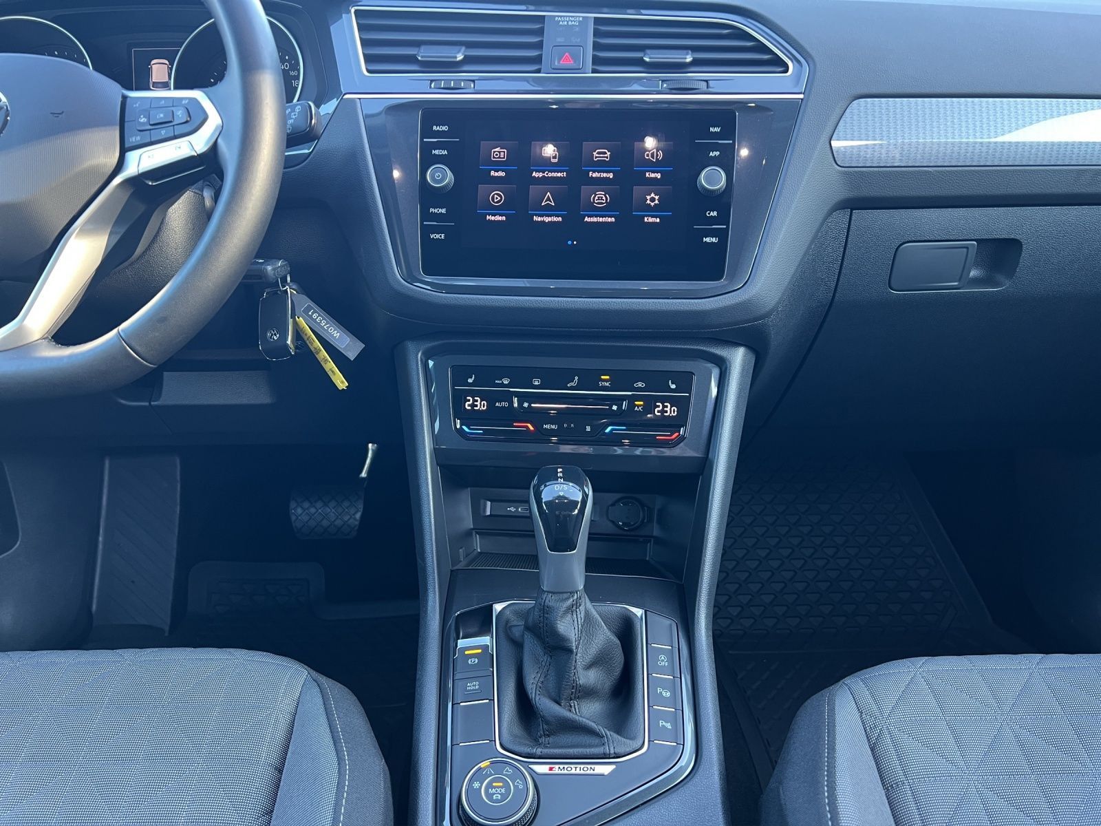 Tiguan Life 2.0 TDI DSG 4M Navi*LED*Standhzg.