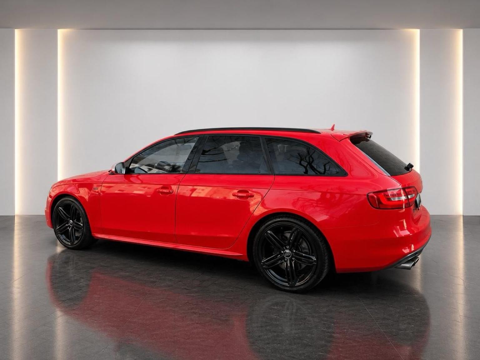 Audi S4 Avant 3.0 TFSI quattro 333 S tronic / Bang & Olufsen / Chauffage stationnaire / Sièges à mémoire