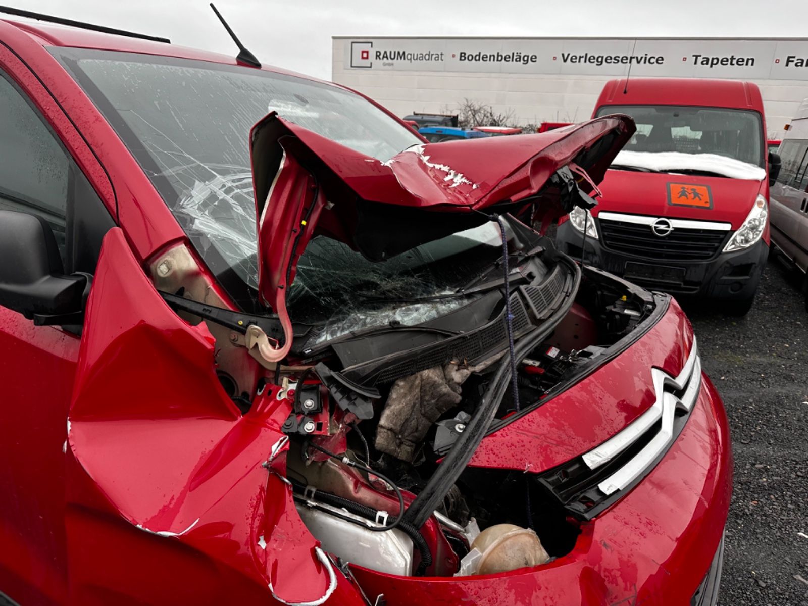 Fahrzeugabbildung Citroën Jumpy Kasten Business Klima Unfall