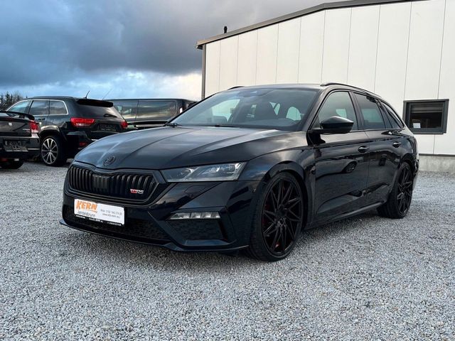 Skoda Octavia Combi RS 4x4, AHK, Navi, WLAN, Kamera