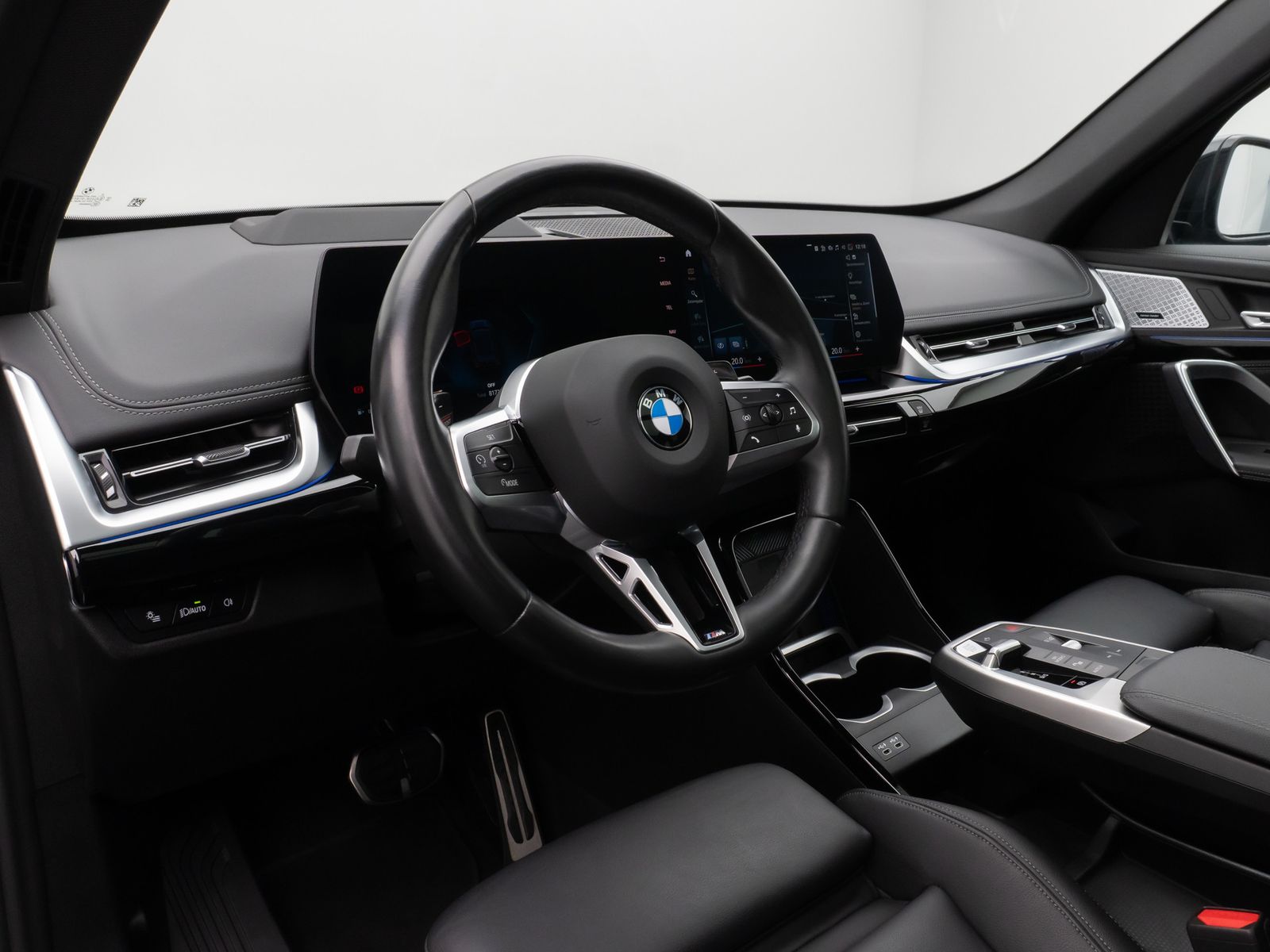 Fahrzeugabbildung BMW X1 xD23i M Sport Panoram 360°HUD DAB H/K ACC 19"