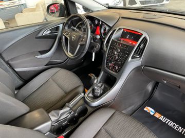 MYAUTOCENTER – Gebraucht- und Jahreswagen mit Werkstattservice in Pfaffenhofen Opel Astra J Lim. 5-trg. Selection *Klima*Navi*SHZ*