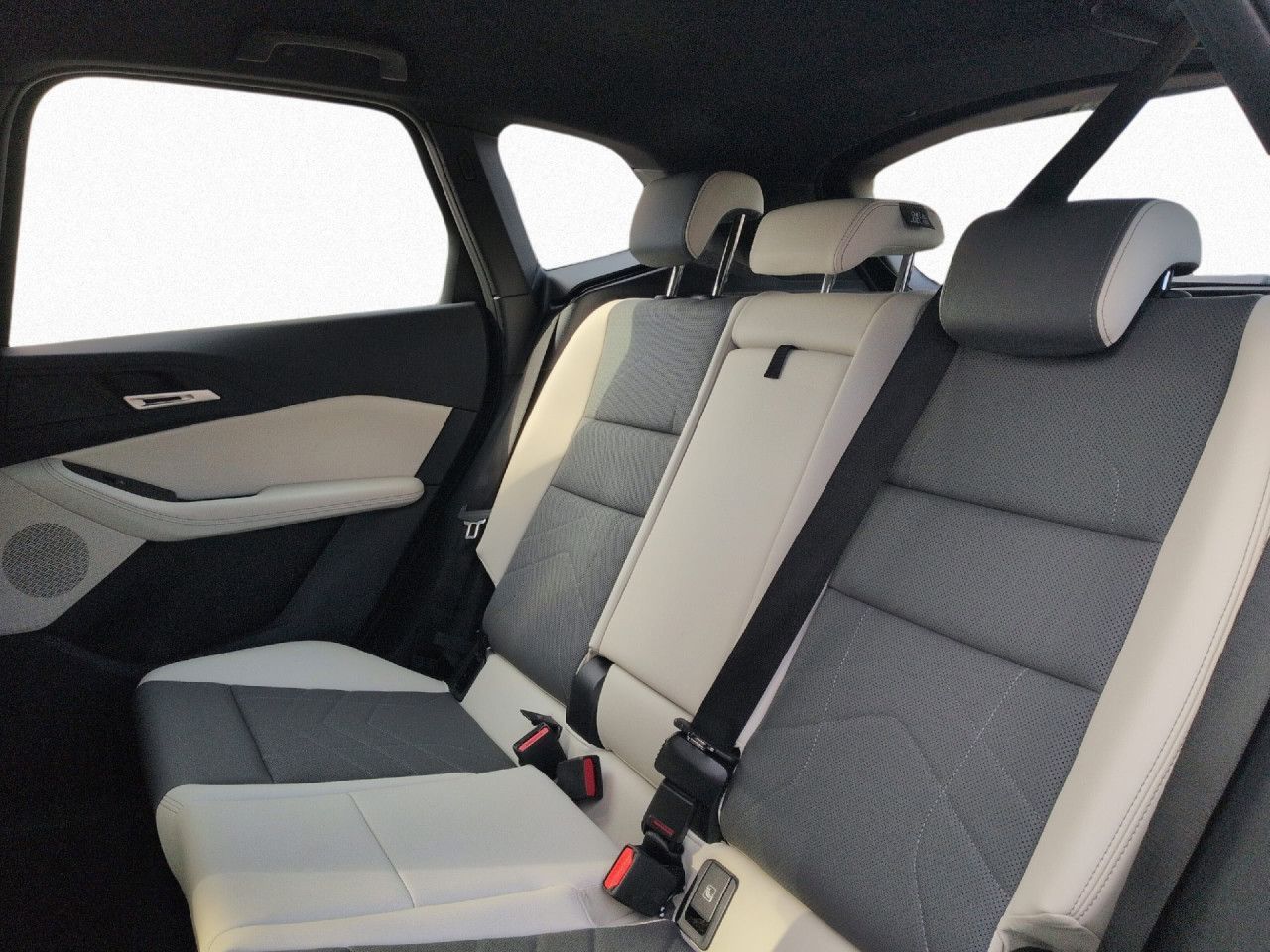 BMW 220 Active Tourer - Bild 13