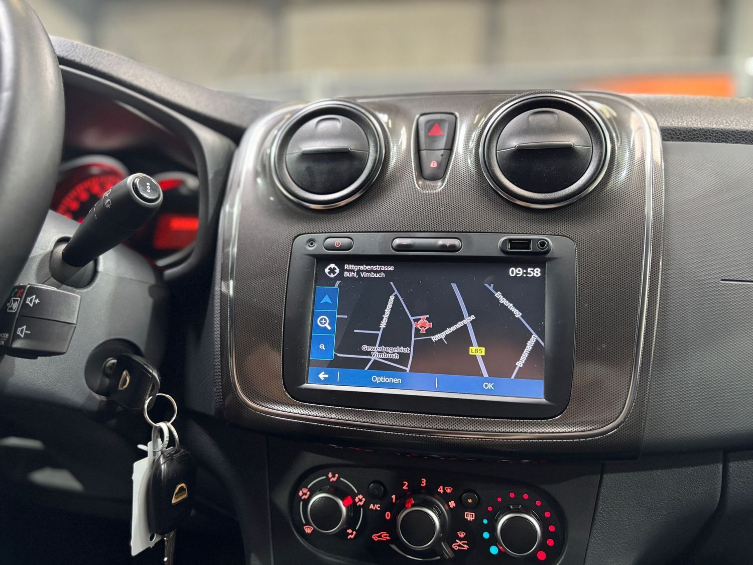 Fahrzeugabbildung Dacia Sandero Stepway#Kamera#Navi#Tempomat