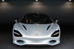 MCLAREN 750S - B&W Lift Elite Paint Carbon Interior 360°