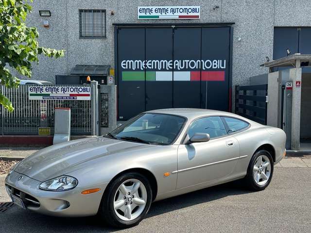 Jaguar XK8 Coupe 4.0 ** KM 101.000 ** UFFICIALE 