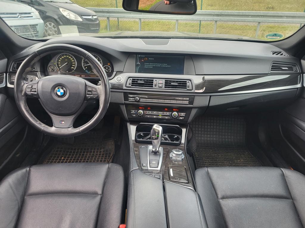 BMW 523