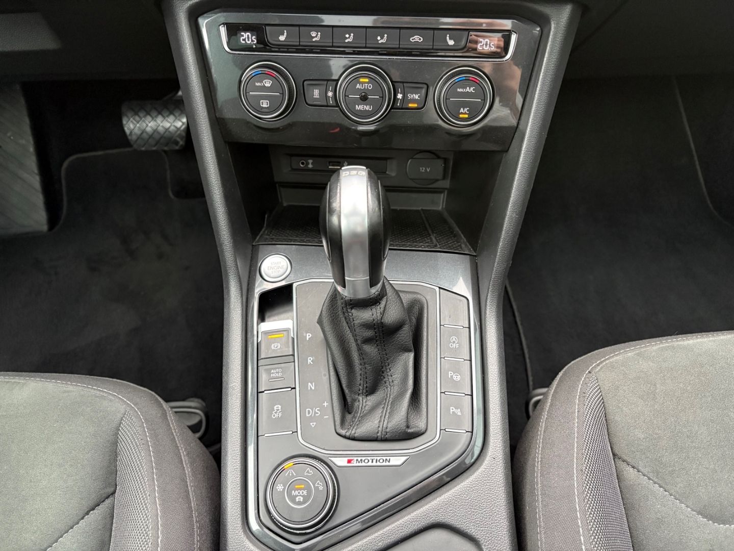 Fahrzeugabbildung Volkswagen Tiguan Highline BMT Start-Stopp 4Motion AHK