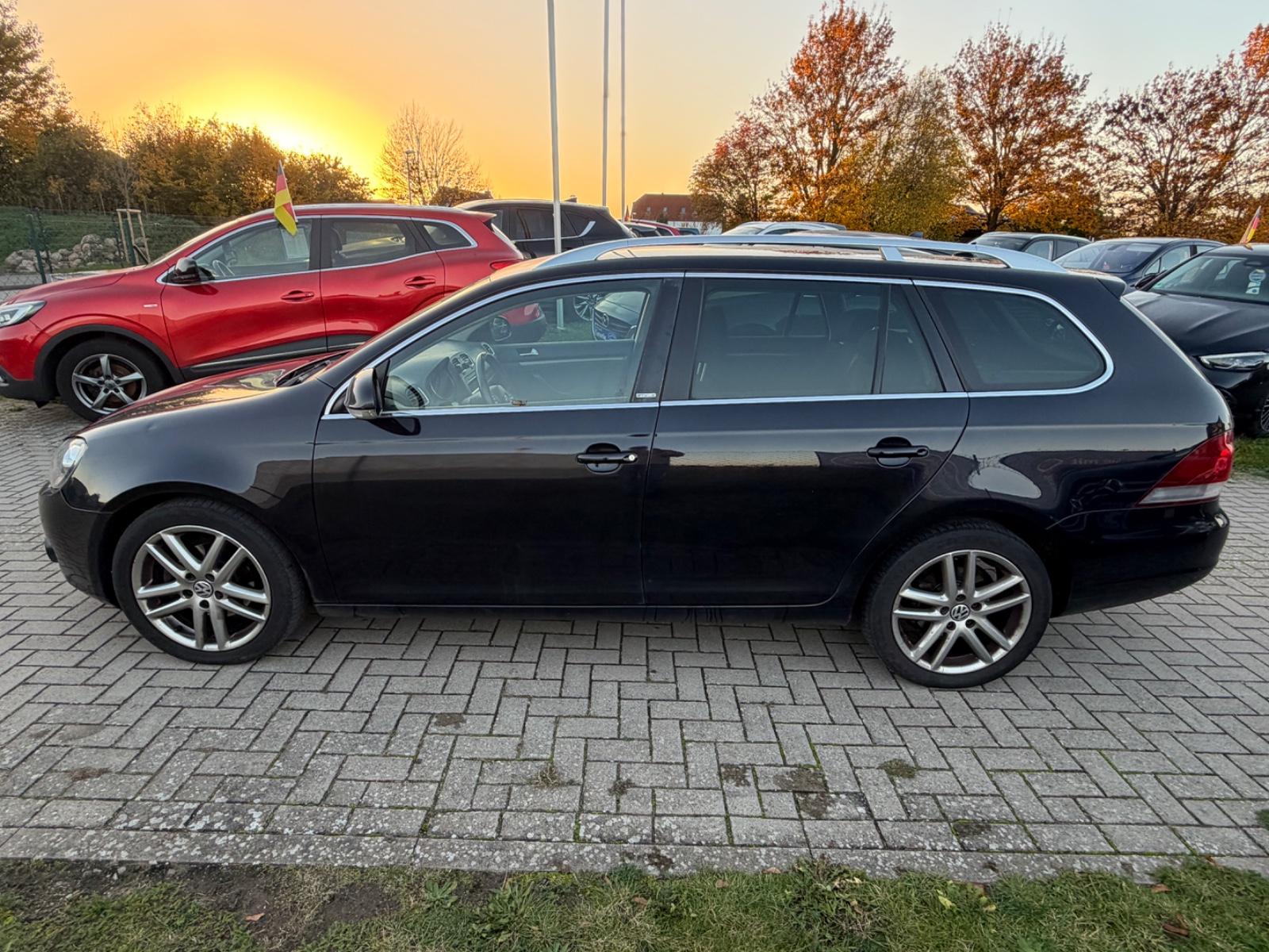 Volkswagen Golf 2012 — engine 1.598 cm³, 105 HP (77kW)