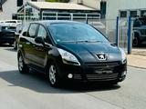 Peugeot 5008 Family 1,6 HDi *1.HD*PANORAMA*NAVI*HUD*PDC* - Peugeot 5008 aus 2012