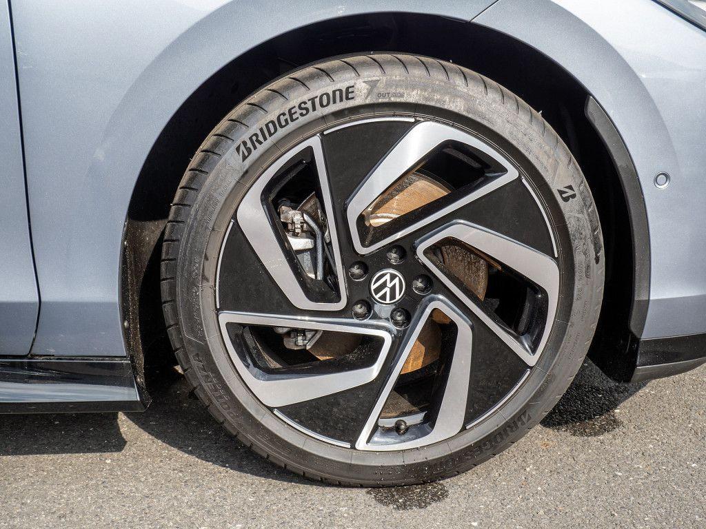 Volkswagen ID.7 Tourer Pro 210/77 Climatronic PDC SHZ