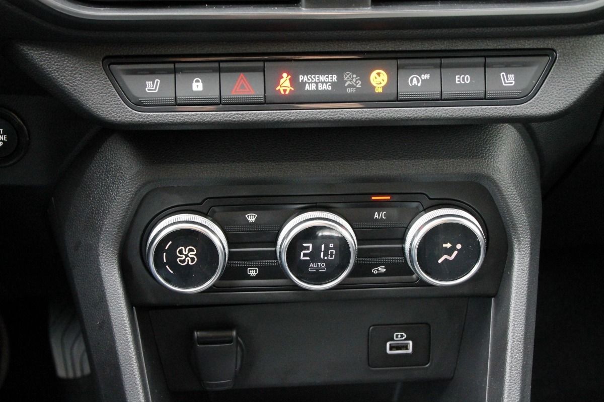 Fahrzeugabbildung Dacia Jogger Comfort TCe 110 7-Sitzer