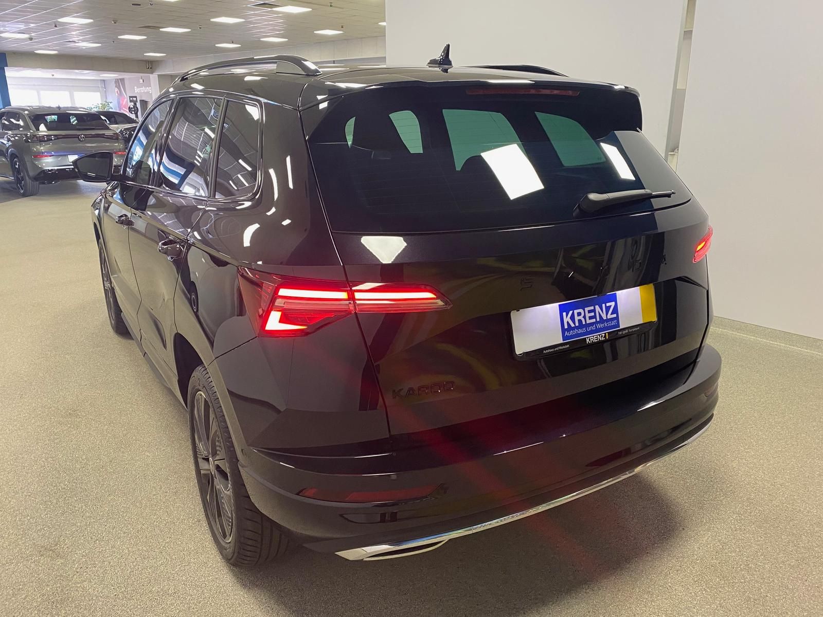 Fahrzeugabbildung SKODA Karoq 1.5 ACT SPORTLINE+5J GA+MATRIX+ACC+360+AHK