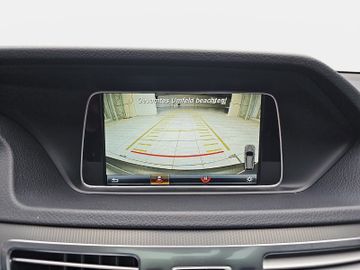 Mercedes E 220 - 11