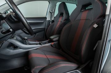 Fahrzeugabbildung SKODA Karoq Style 4x4 2.0 TDI DSG