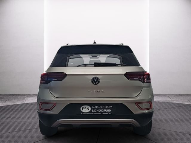 Fahrzeugabbildung Volkswagen T-Roc 1.5 TSI DSG Move AHK NAVI RFK SHZ