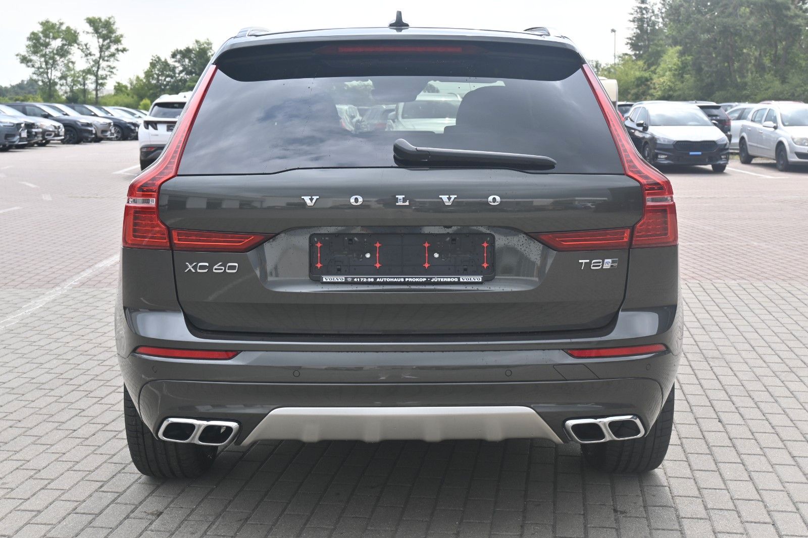 Fahrzeugabbildung Volvo XC60 T8 Twin Engine AWD R-Design*360°*LUFT*ACC