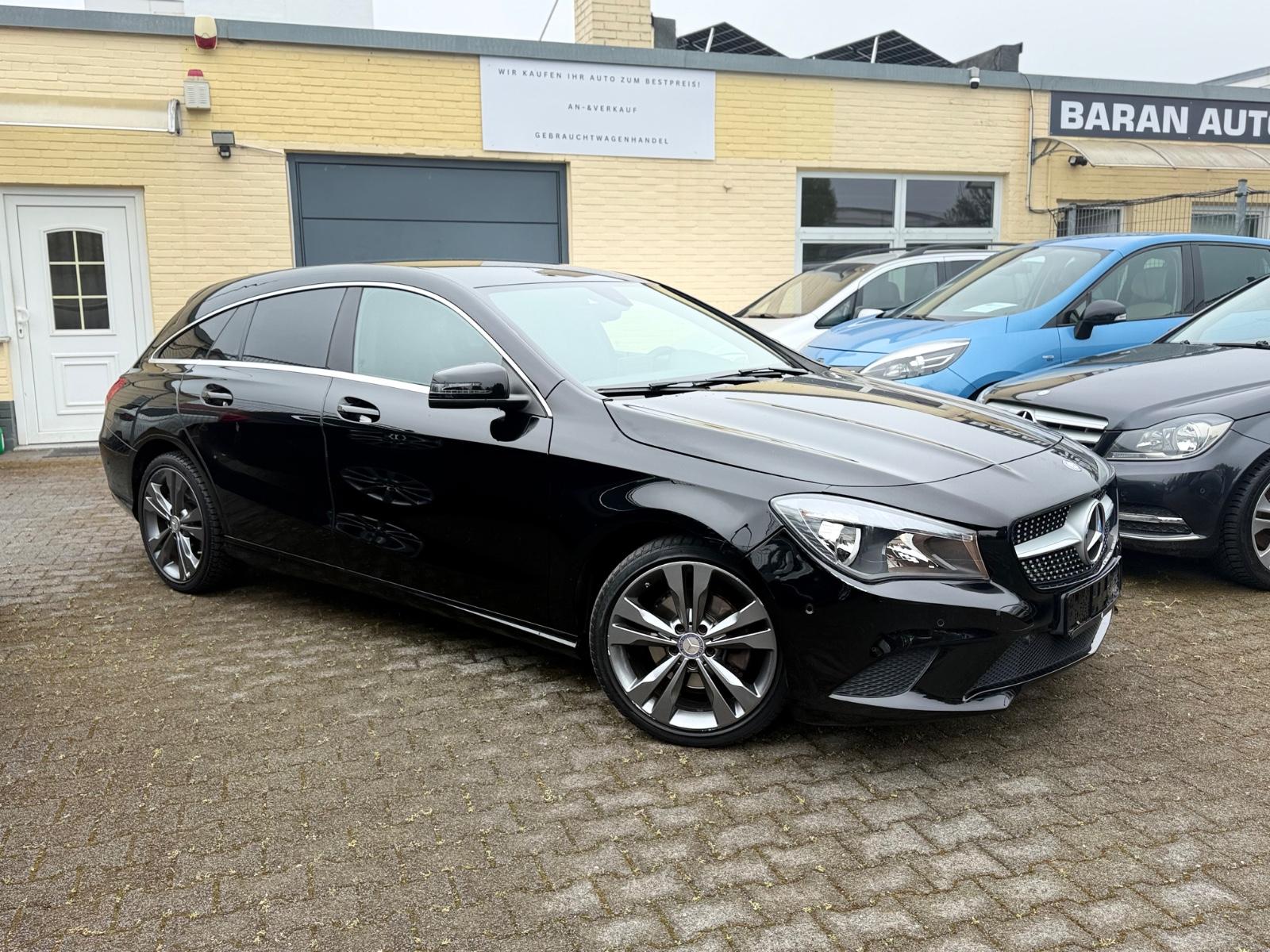 Mercedes-Benz CLA 180 Shooting Brake 180 Leder Navi Pdc Shz €6