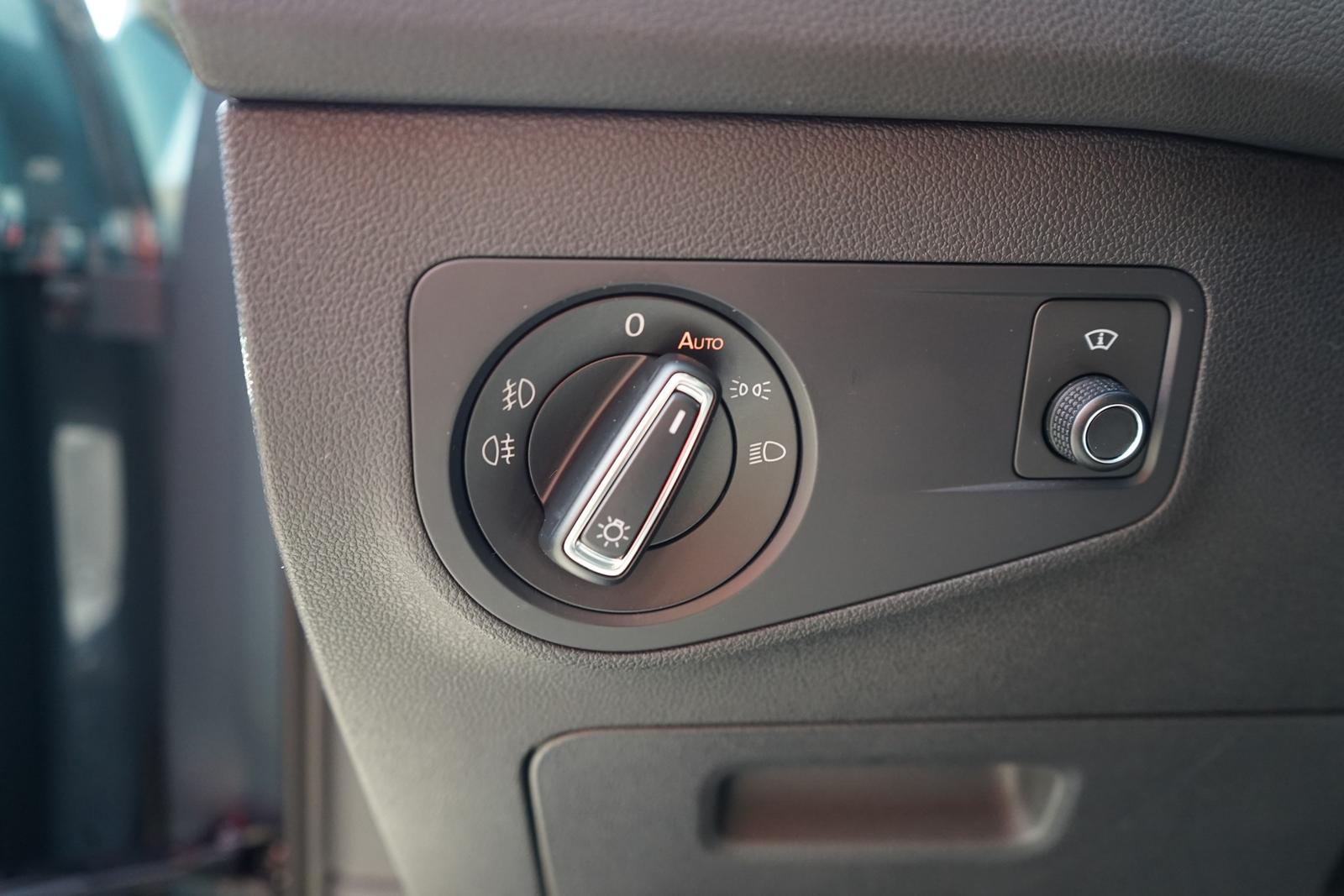Volkswagen Tiguan 2.0 TDI IQ.DRIVE LED AHK ACC Standheizung, миниатюра 26