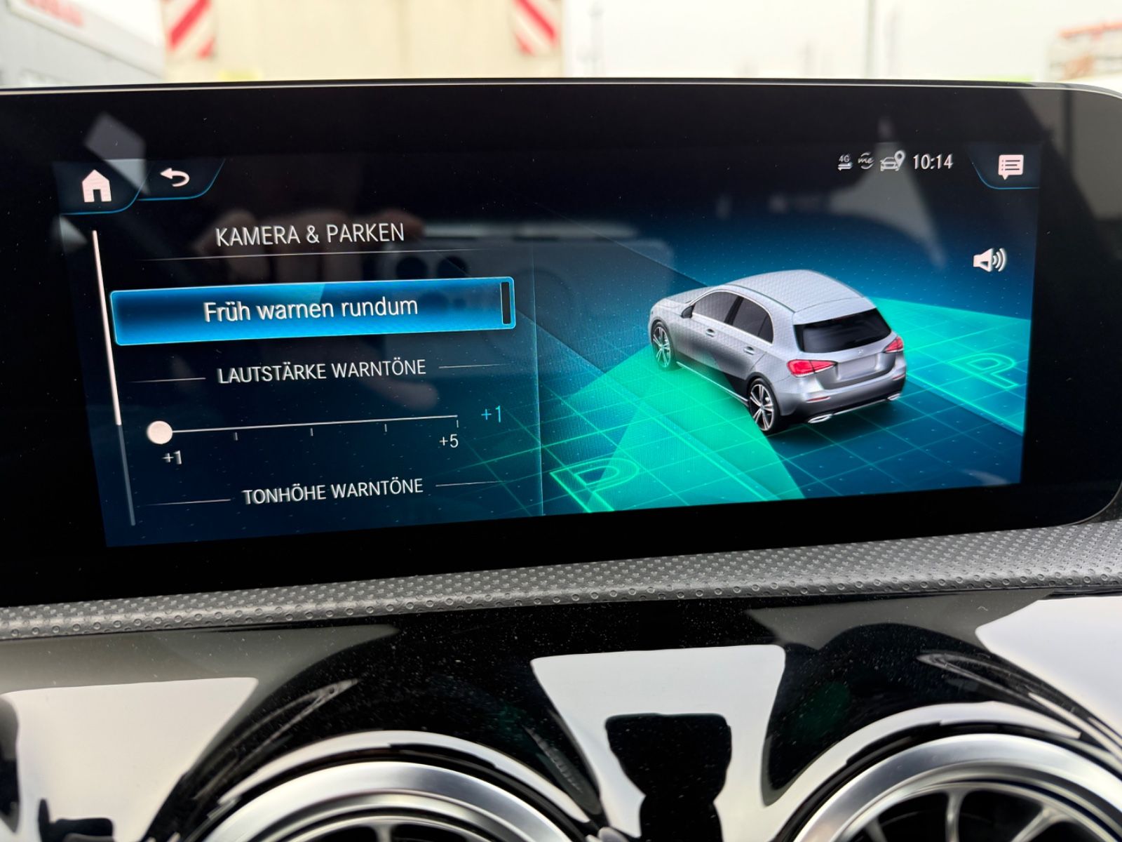 Fahrzeugabbildung Mercedes-Benz A 250 e Progressive DAB Licht- u. Sicht-Paket