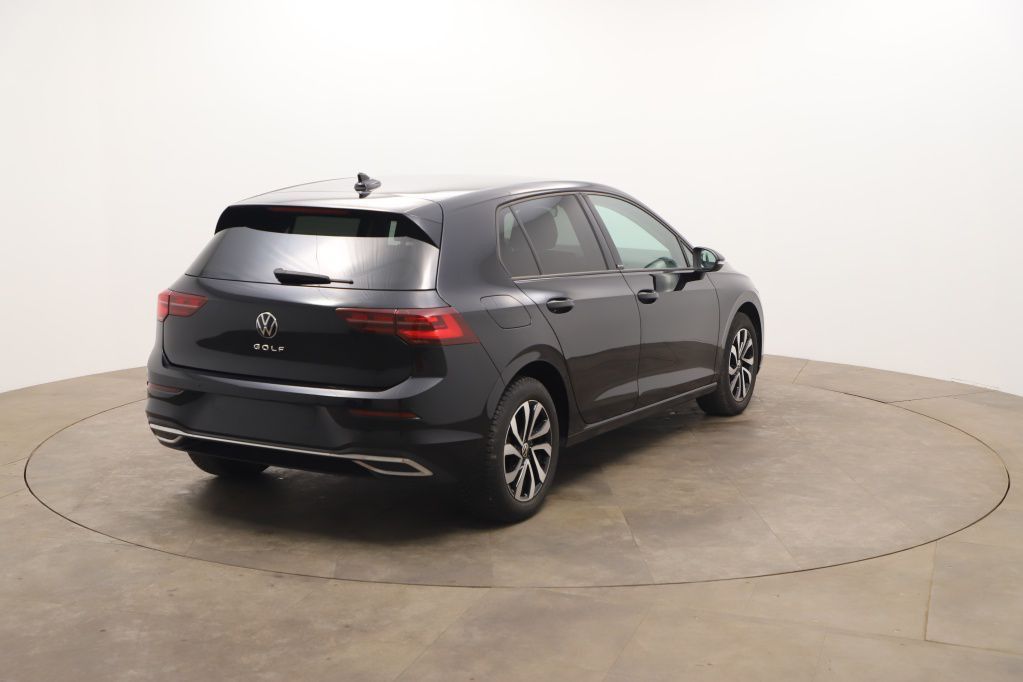 Volkswagen Golf Life Active 1.5 TSI 96kW PDC*NAV*Klima*SH
