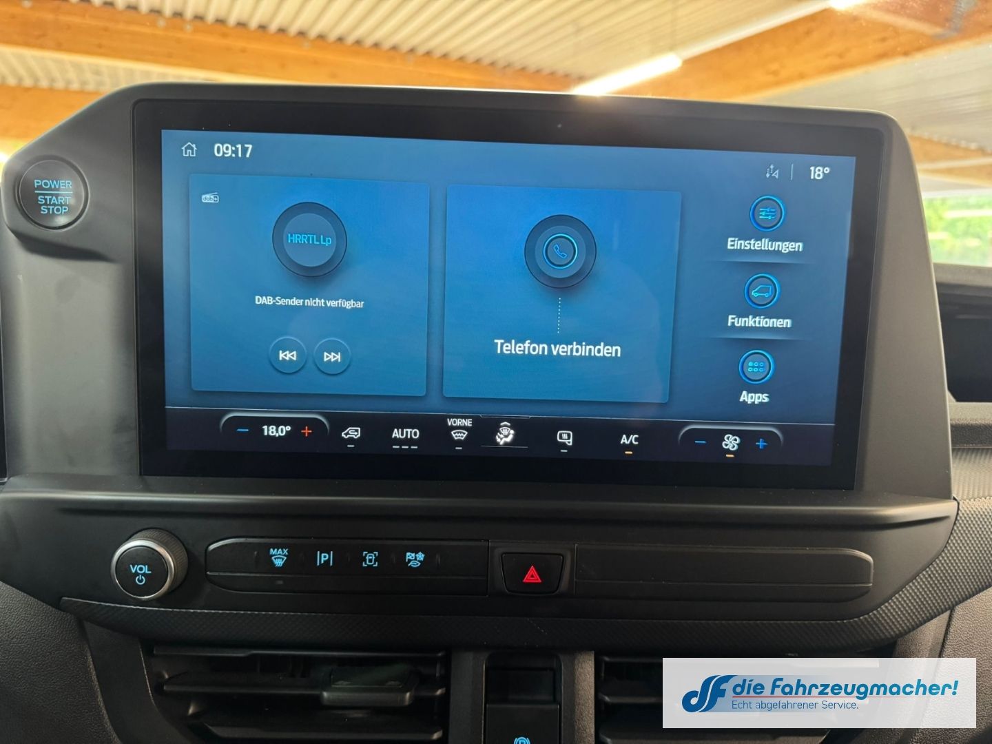 Fahrzeugabbildung Ford Transit Custom Kasten 320 L2 Trend FWD Navi LED