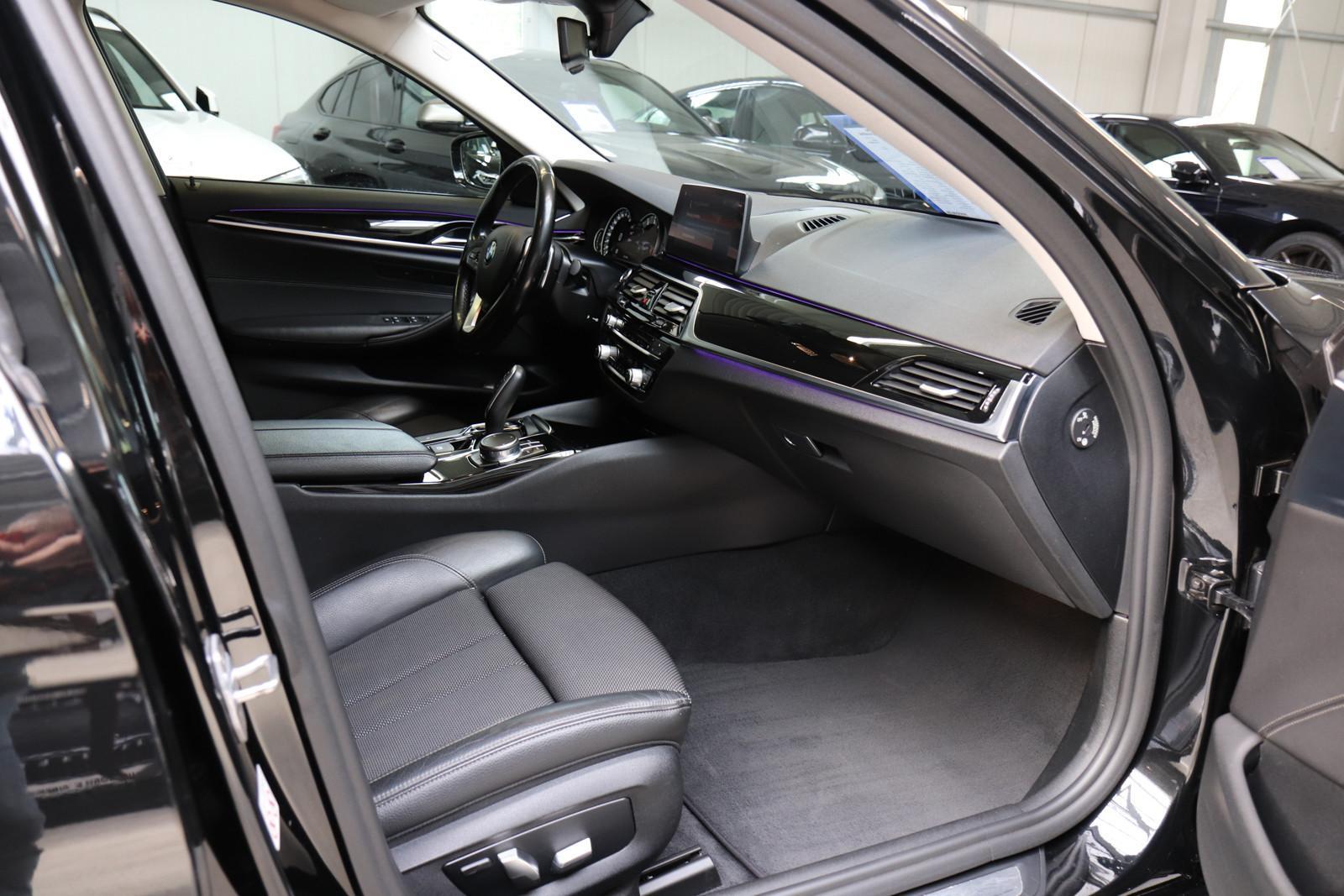 BMW 530i xDrive Touring Sport-Aut/SPORT LINE/KAMERA/