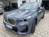 BMW ix1 eDrive 20 M Sportpaket, AHK, Jahre... - BMW iX1 in München