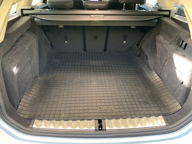Fahrzeugabbildung BMW 320d Touring 6d-TEMP+LED+Navi+Active Guard Plus