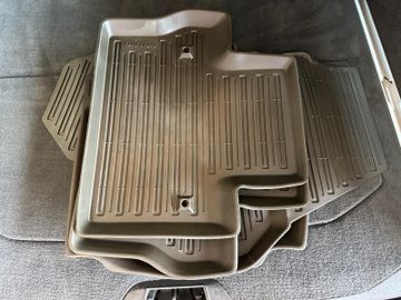 Volvo V70 Kombi Momentum *Leder*