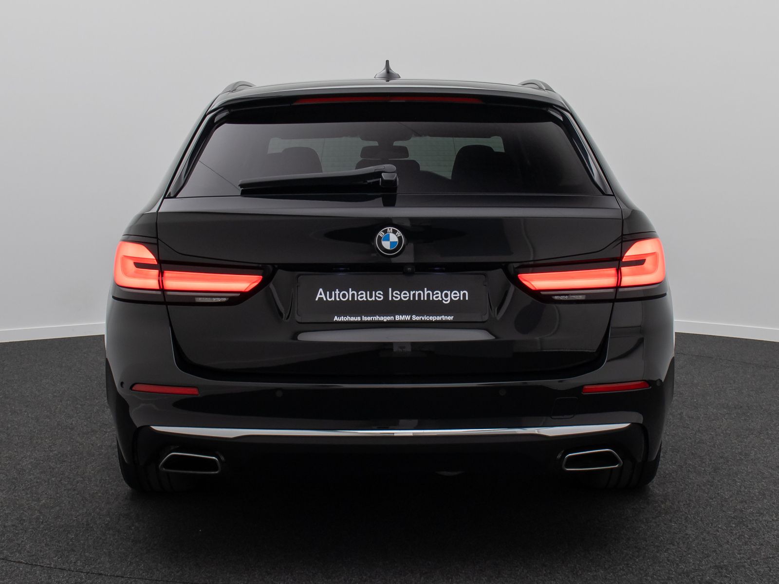 Fahrzeugabbildung BMW 530i xD Luxury Line 4xKlima AHK Kamera DAB Alarm