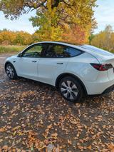 Tesla Model Y Long Range 2022 ++ TÜV NEU++ Top Zustand - Tesla Model Y in München