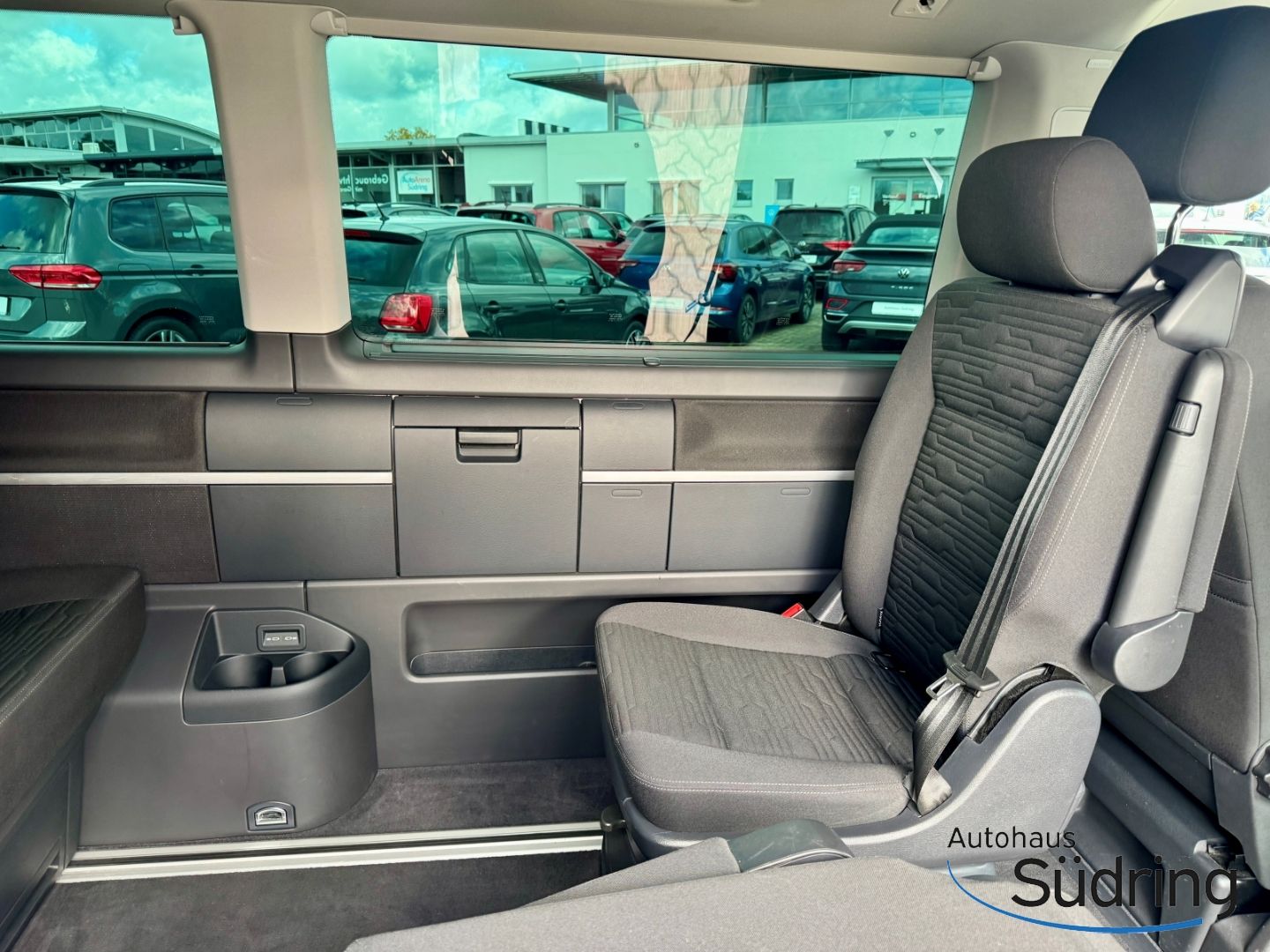 T6.1 Multivan Edition 2,0TDI DSG AHK Navi LED AC