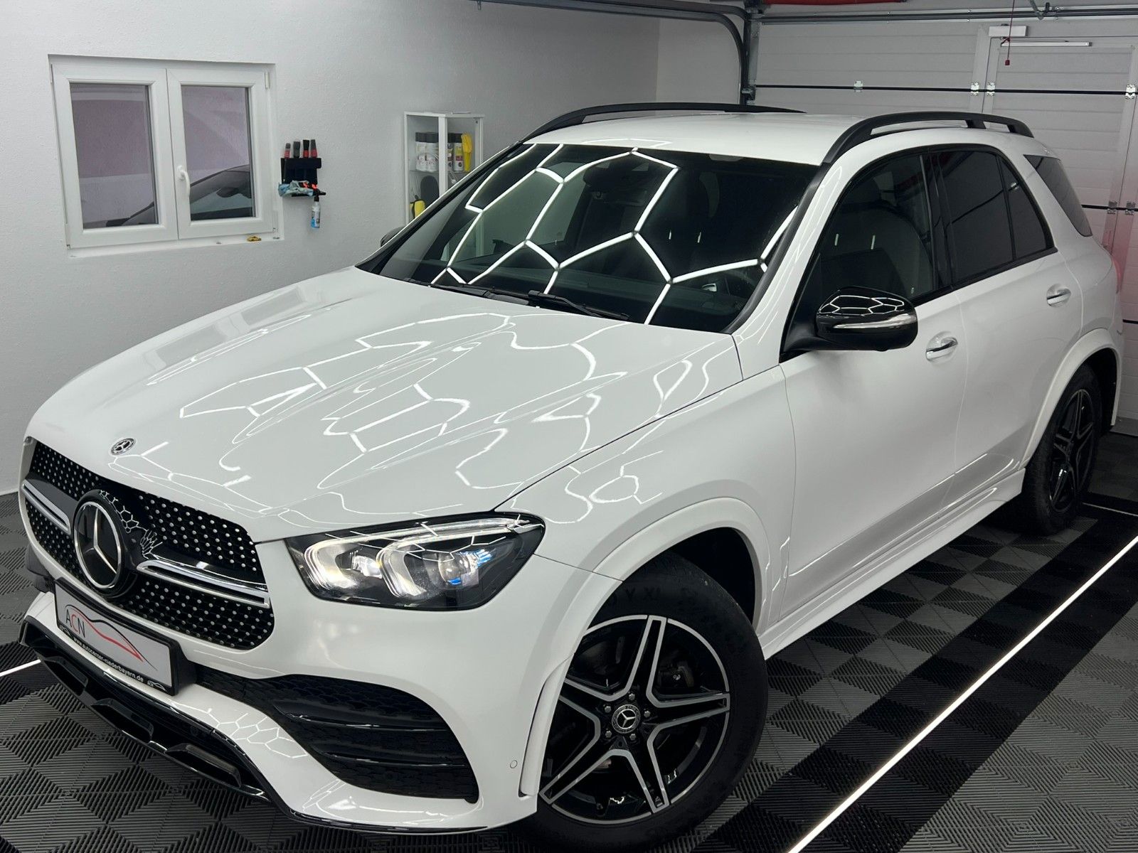 Fahrzeugabbildung Mercedes-Benz GLE 350 d 4Matic AMG-LINE/DISTRONIC/AIR/7-SITZER