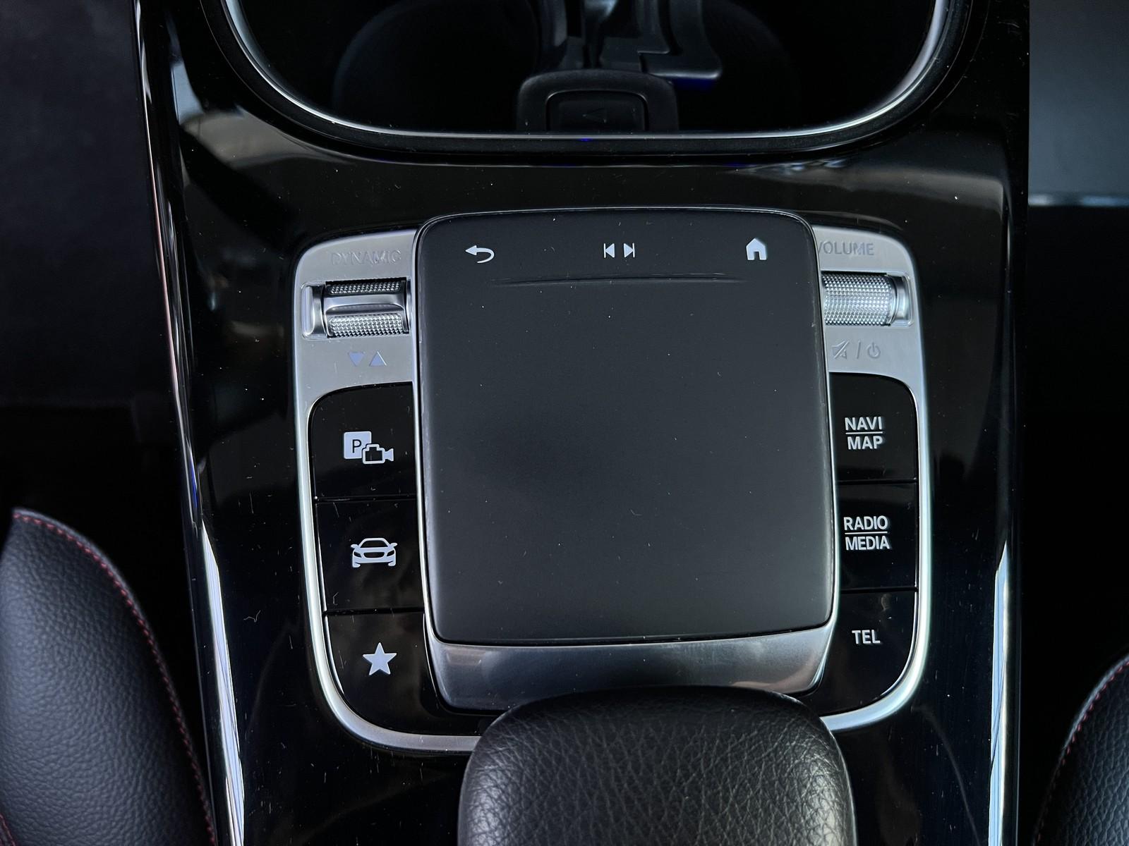 Mercedes-Benz A 250 AMG Line LED / ATTENTION ASSIST / SPURHALT
