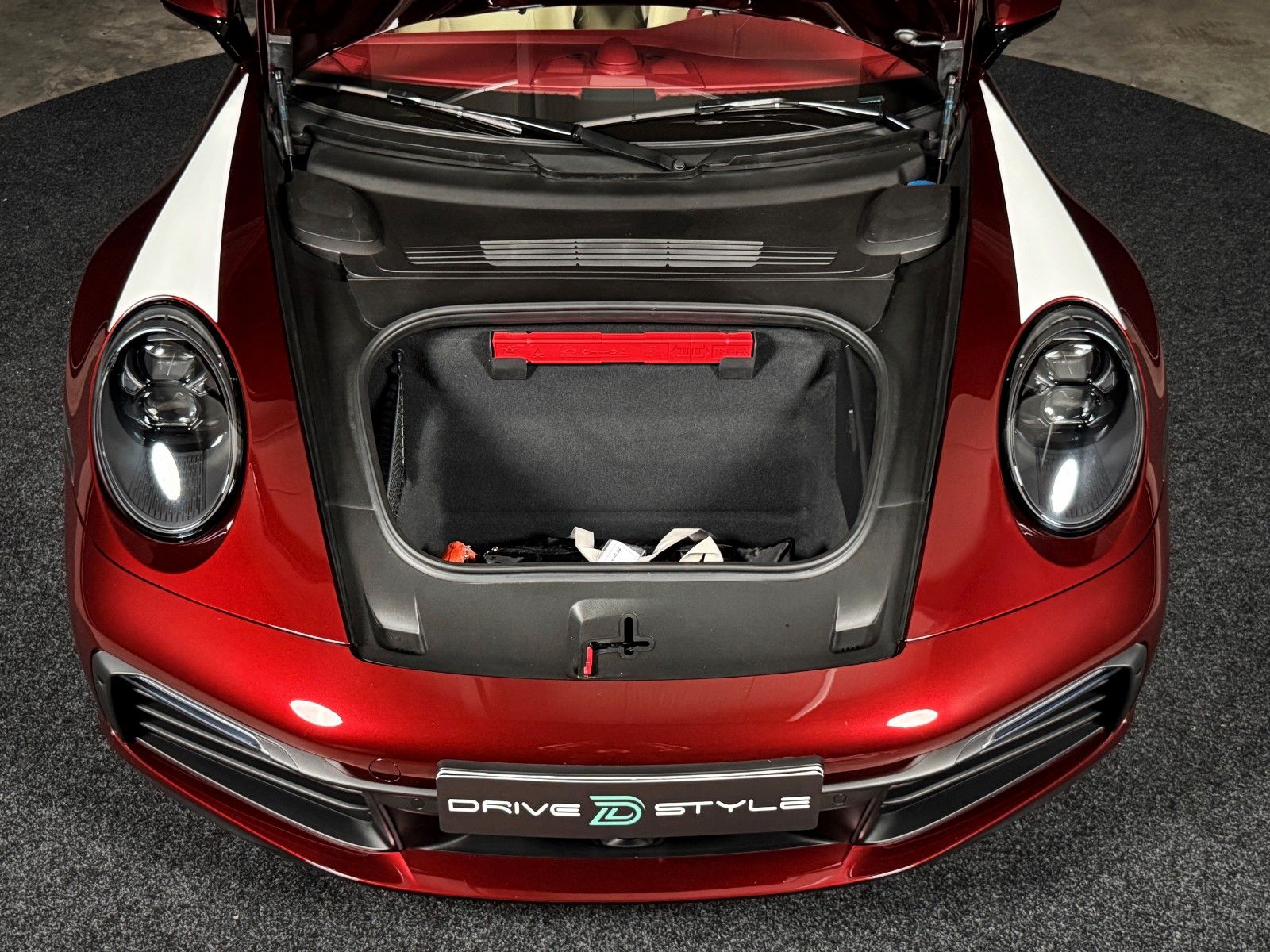 Fahrzeugabbildung Porsche 911 Targa 4 S Heritage + Lift + Approved + PCCB