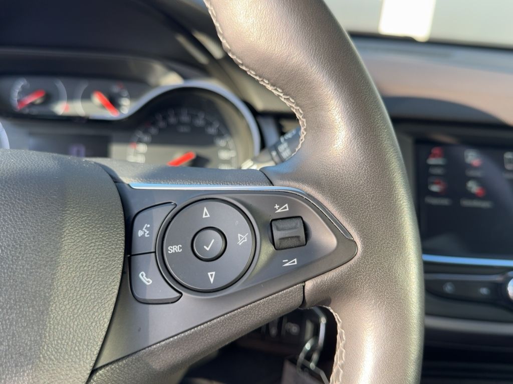 Fahrzeugabbildung Opel Crossland Rückfahrkamera, SHZ, LHZ,
