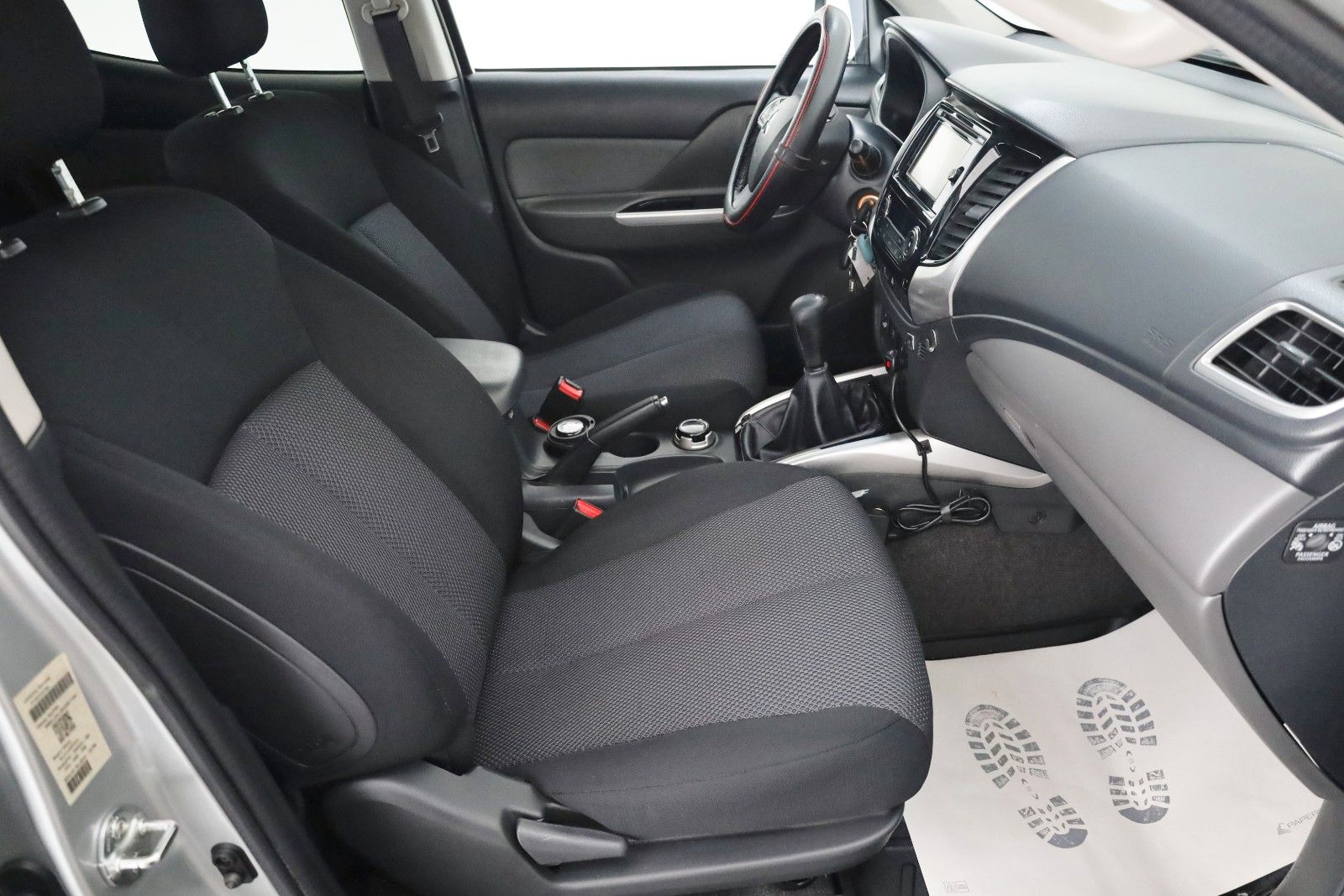 Fahrzeugabbildung Mitsubishi L200 Plus Doppelkabine 4WD Kamera,Rollo,AHK