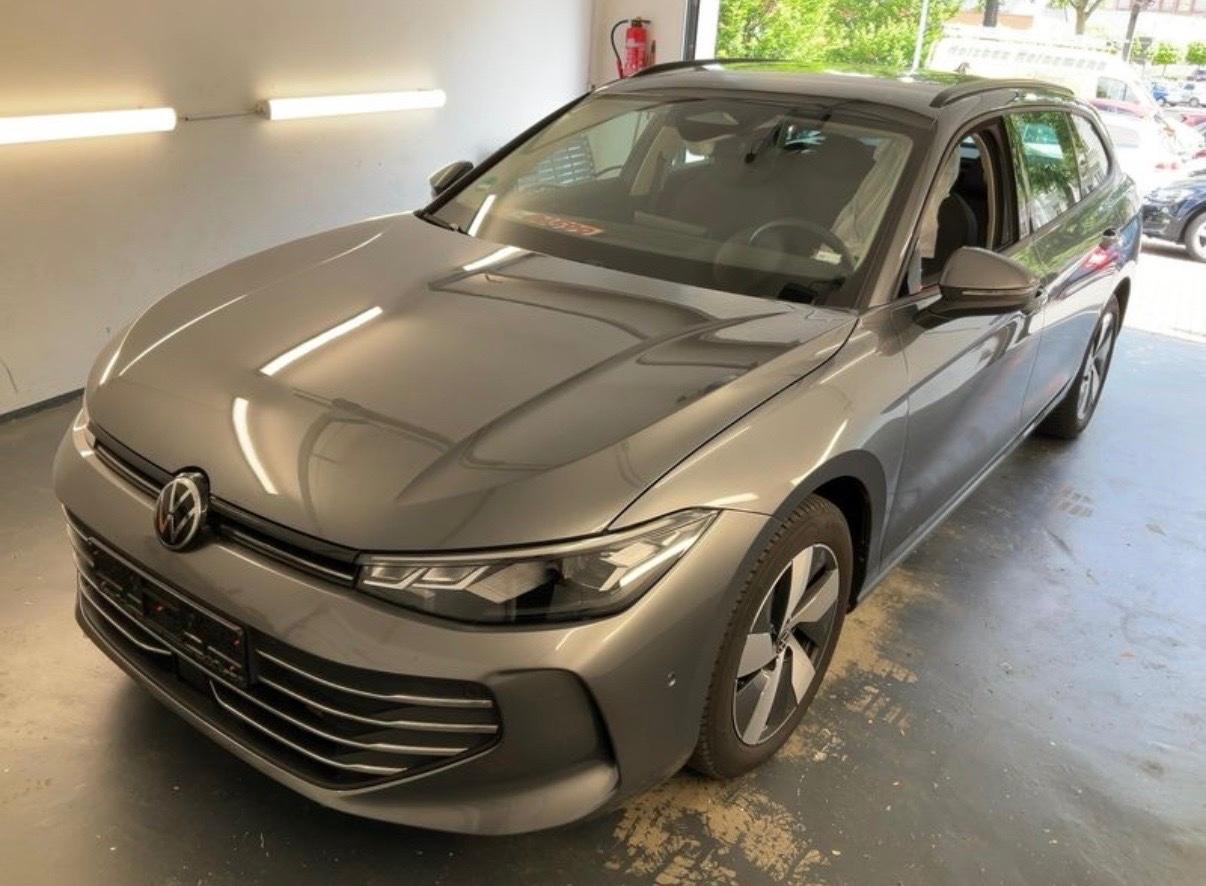 Volkswagen Passat Variant 1.5 eTSI 110 kW 1.Hand/LED