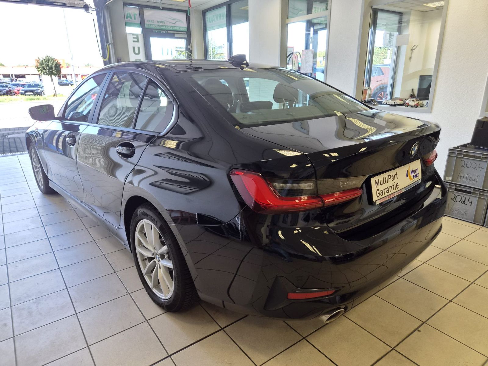 Fahrzeugabbildung BMW 330 e Advantage / NAVI / KLIMA / Garantie